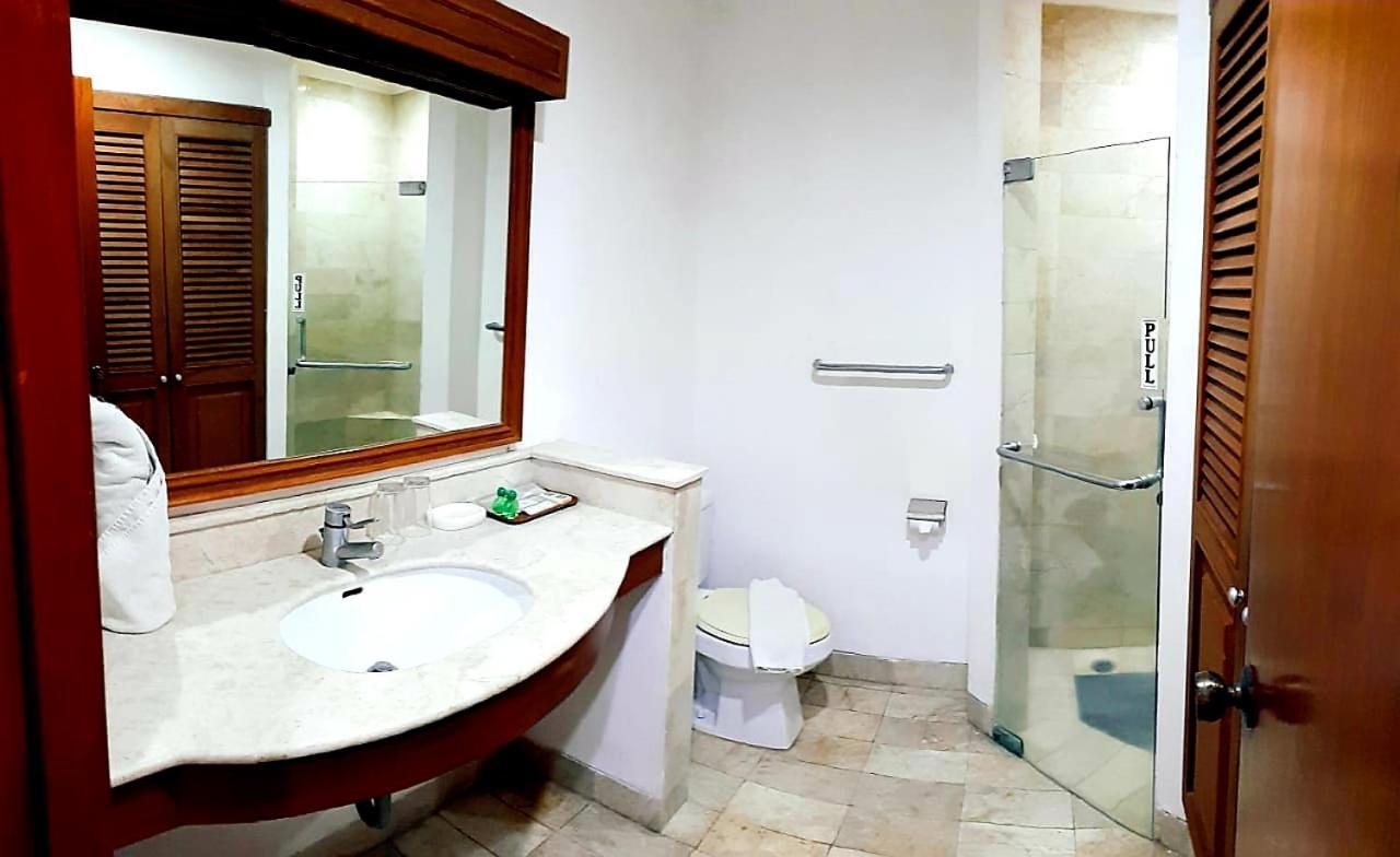 Grand Whiz Hotel โบรโม ภายนอก รูปภาพ