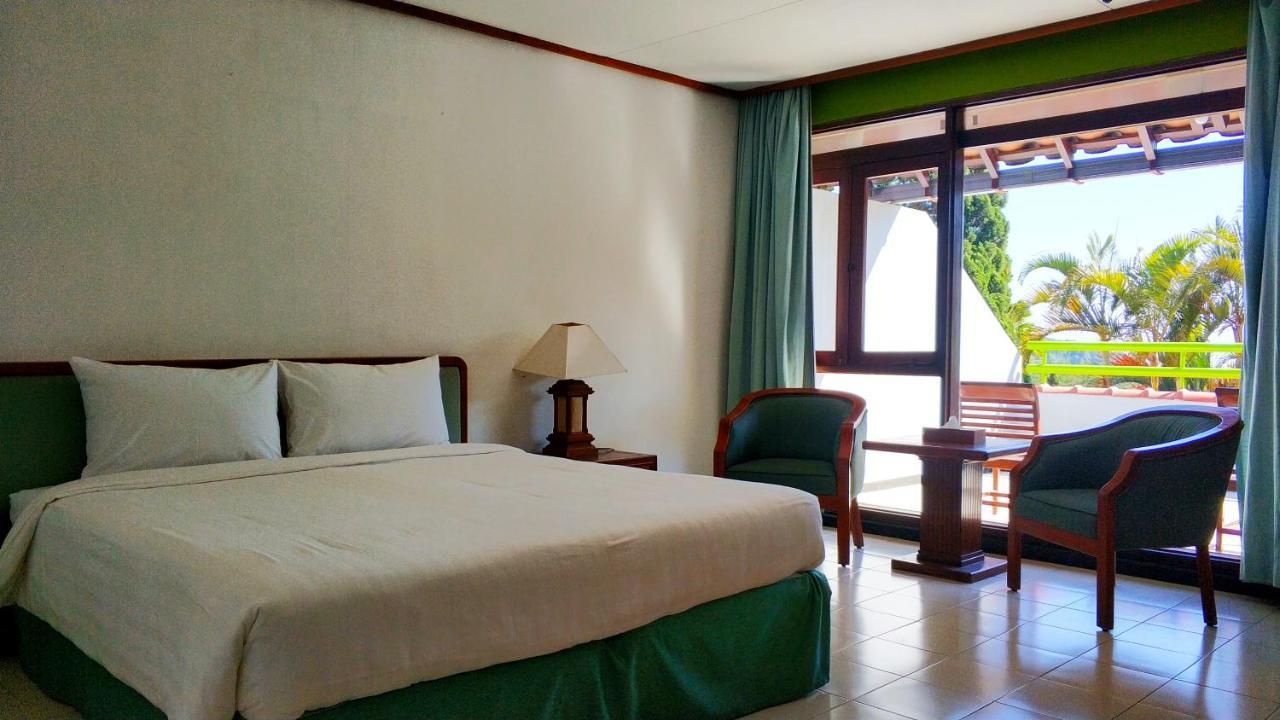 Grand Whiz Hotel โบรโม ภายนอก รูปภาพ