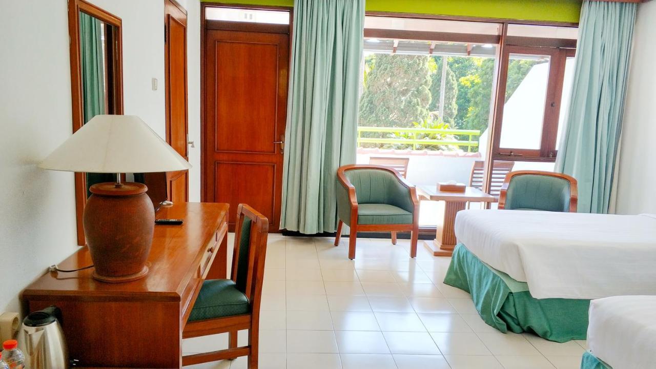 Grand Whiz Hotel โบรโม ภายนอก รูปภาพ